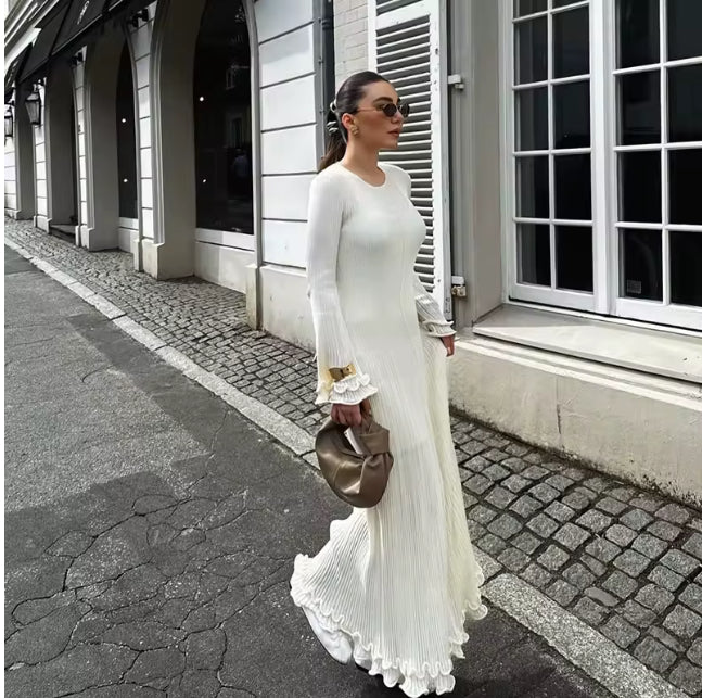 Elegante Lange Plooi Jurk met Ruches en Flare Mouwen
