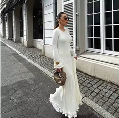 Elegante Lange Plooi Jurk met Ruches en Flare Mouwen