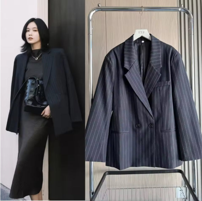 Double-Breasted Blazer met Krijtstreep – Tijdloze Elegantie