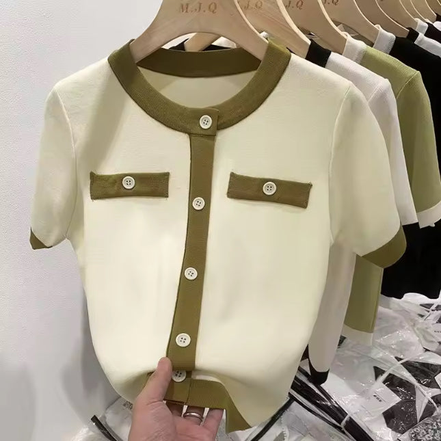 Gebreid T-shirt met Korte Mouwen en Contrastknopen