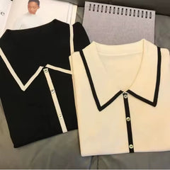 Gebreid Poloshirt met Korte Mouwen en Contrasterende Knoopsluiting