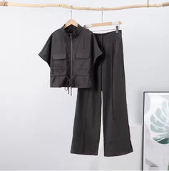 Luchtig damespak met ceintuur en wijde broek