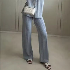 Gehaakte dames set met luchtige blouse en rechte broek