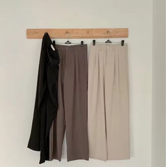 Hoge taille rechte pantalon met knoopsluiting